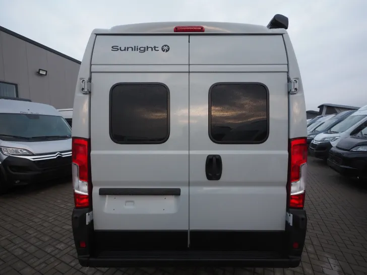 Fahrzeugbild Sunlight CLIFF 602 Adventure Edition, Längsbetten 6m #12