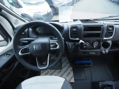 Bild 13 Sunlight CLIFF 602 Adventure Edition, Längsbetten 6m