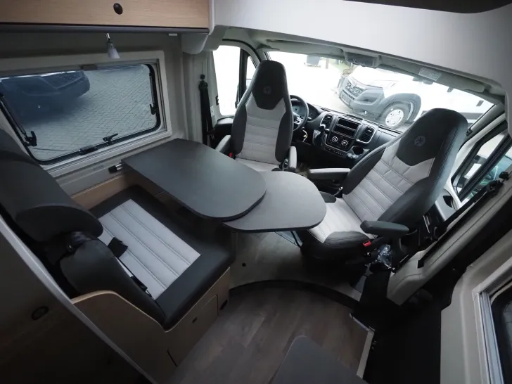 Fahrzeugbild Sunlight CLIFF 600 Adventure Edition, 71.482,-€ Listenp. #6