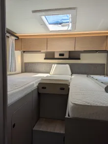 Fahrzeugbild Bürstner Campeo TD 690 G Listenpreis 101.380€ #12