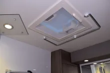 Fahrzeugbild Carado T 135 Pro+ 5,96m, Hubbett, 4 Betten #26