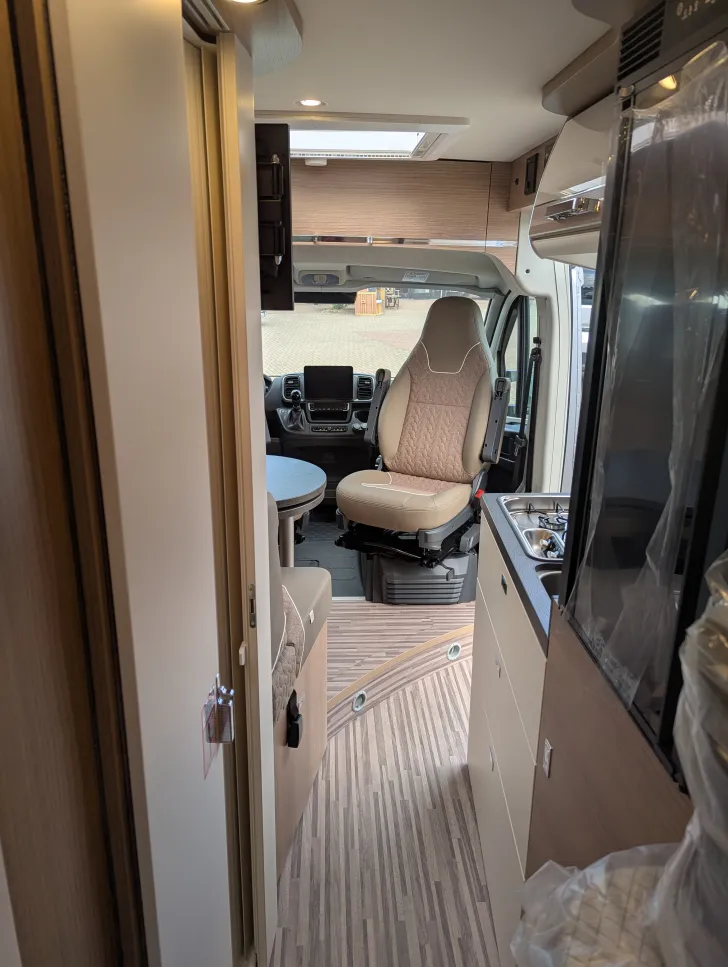 Fahrzeugbild Malibu Van Comfort 640 LE #10