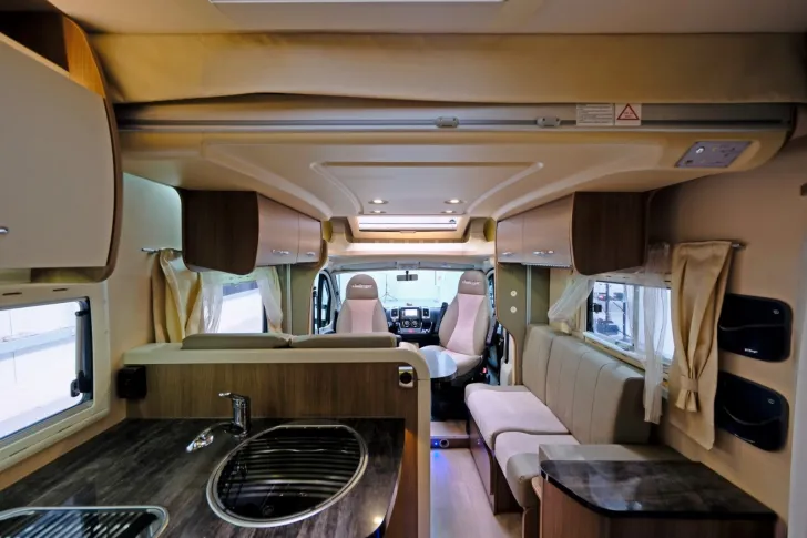 Fahrzeugbild Challenger Mageo 129 Plus/Festbett+Hubbett/Solar/Klima/Mark #8