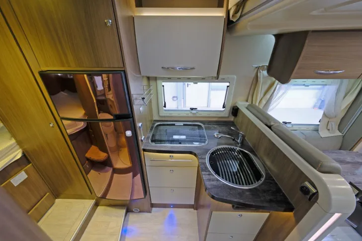 Fahrzeugbild Challenger Mageo 129 Plus/Festbett+Hubbett/Solar/Klima/Mark #12