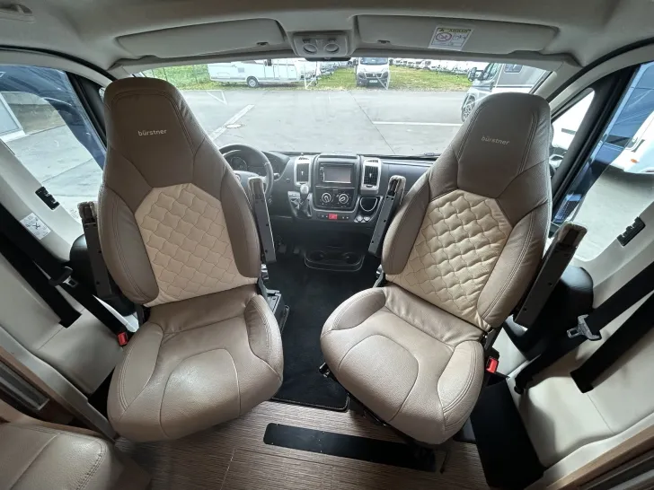 Fahrzeugbild Bürstner Ixeo TL 680 G #11