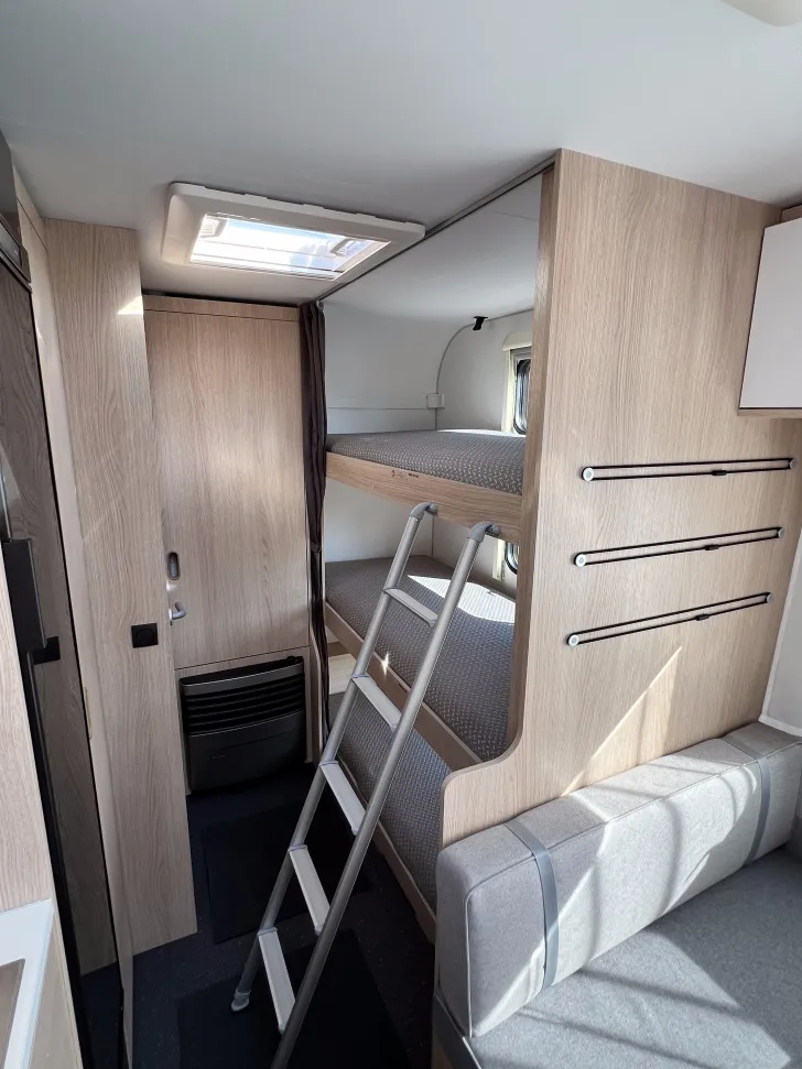 Fahrzeugbild Adria Aviva 522 PT 3er Stockbetten #21