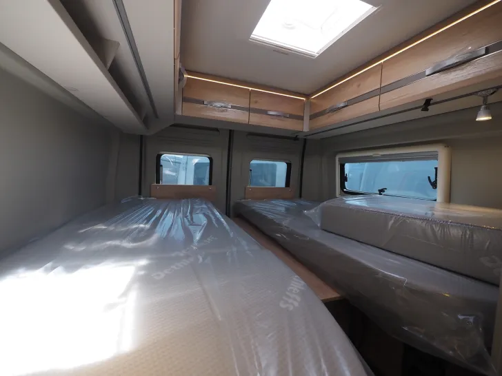 Fahrzeugbild Dethleffs Globetrail 640 EK, 180 Maxi, Automatik, Topaust. #13