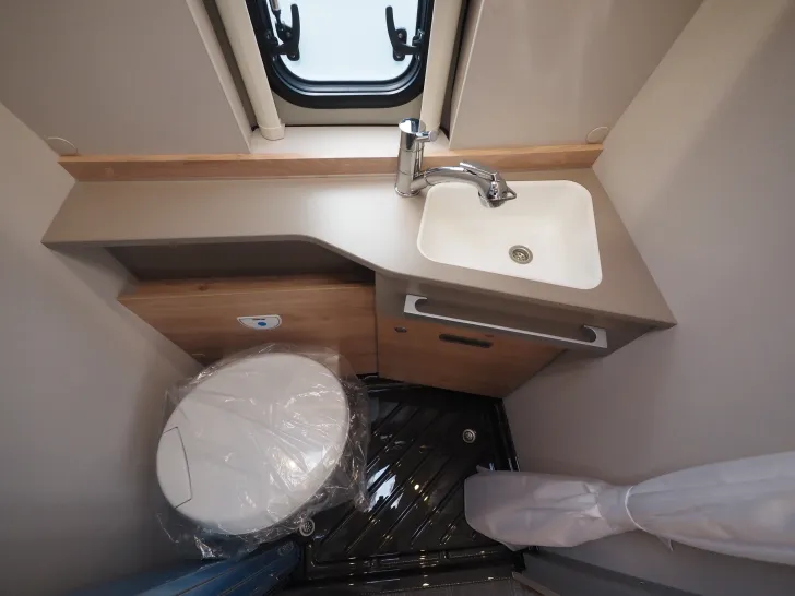 Fahrzeugbild Dethleffs Globetrail 640 EK, 180 Maxi, Automatik, Topaust. #15