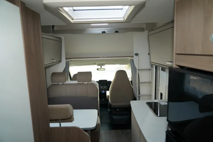 Fahrzeugbild Carado A 361 Pro (46) SAT, Navi, Stützen #5