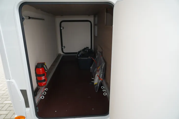 Fahrzeugbild Carado T 338 EDITION25 (37) Hubbett, Fußbodenheizung #14