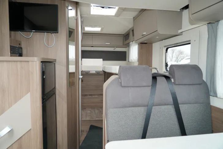 Fahrzeugbild Carado T 338 EDITION25 (37) Hubbett, Fußbodenheizung #5