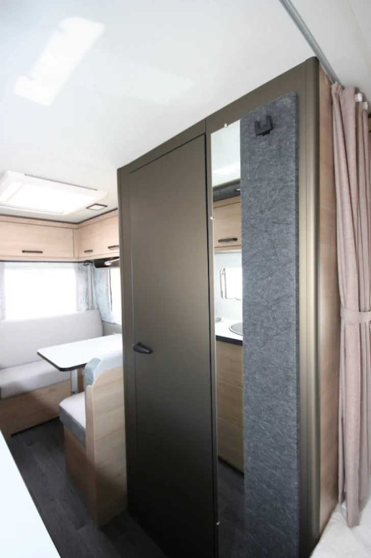 Fahrzeugbild Weinsberg CaraOne 420 QD #17