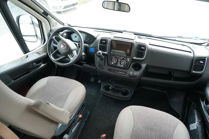 Fahrzeugbild Carado A 464 PRO (37) SAT, TV, Navi, Markise #8