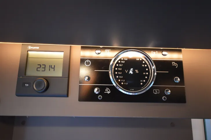 Fahrzeugbild Bürstner B66 TD 690 G Sondermodell*Automatik #15