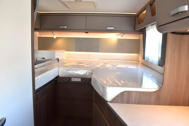 Fahrzeugbild Carado I 338 Sat, TV, Klima, Navi, Hubbett #12