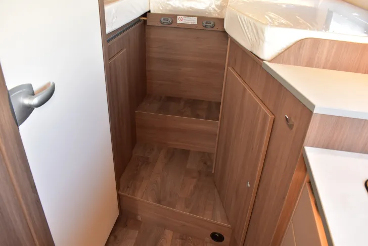 Fahrzeugbild Carado I 338 Sat, TV, Klima, Navi, Hubbett #13