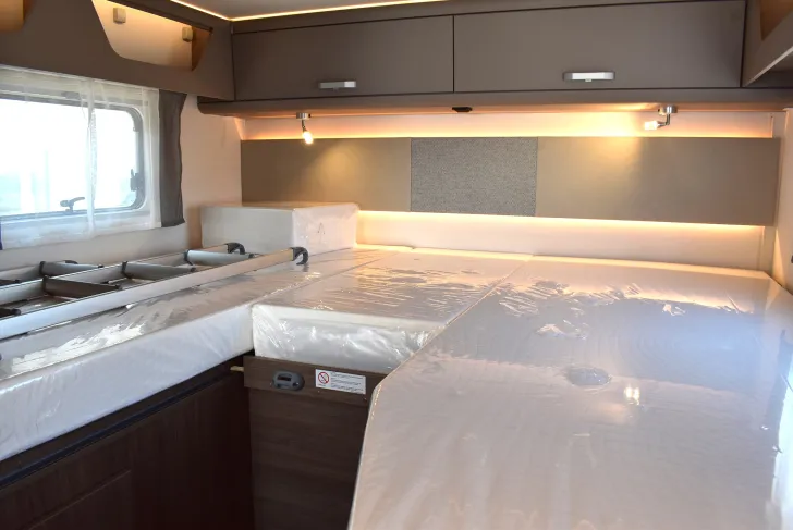 Fahrzeugbild Carado I 338 Sat, TV, Klima, Navi, Hubbett #15