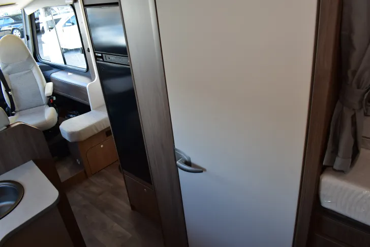 Fahrzeugbild Carado I 338 Sat, TV, Klima, Navi, Hubbett #18