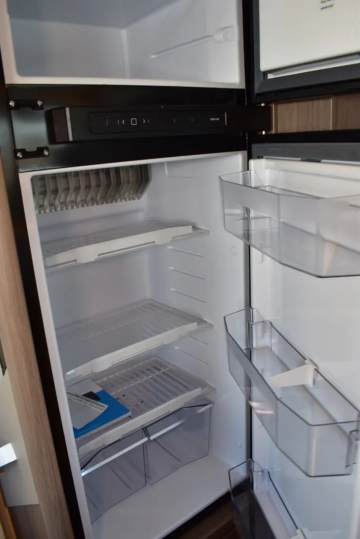 Fahrzeugbild Carado I 338 Sat, TV, Klima, Navi, Hubbett #31