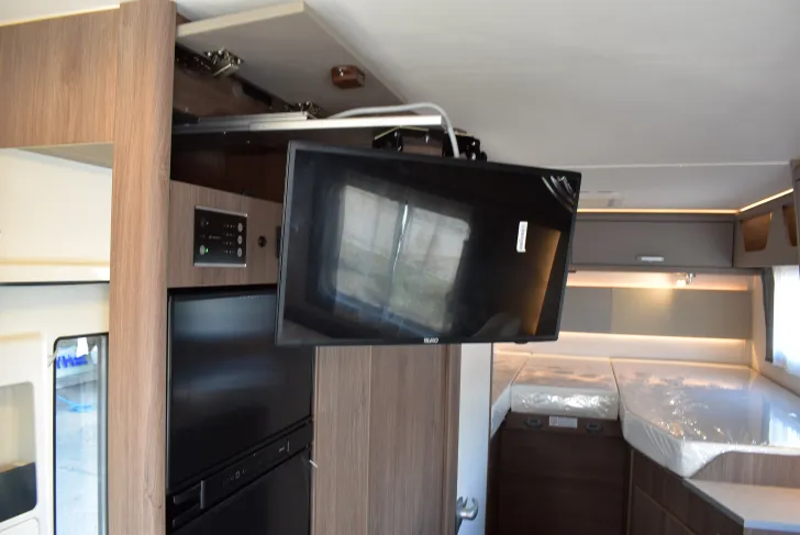 Fahrzeugbild Carado I 338 Sat, TV, Klima, Navi, Hubbett #34