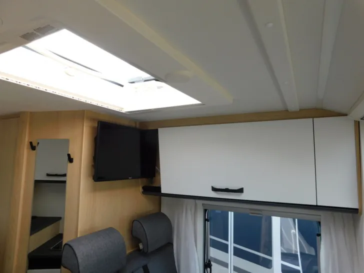 Fahrzeugbild Sunlight Adventure V 66 IC-Line Automatik, el. Handbremse #10