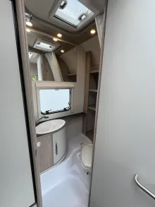 Fahrzeugbild Bürstner Premio Plus 410 TS 1500kg | Dusche | Klimavorbe. #18