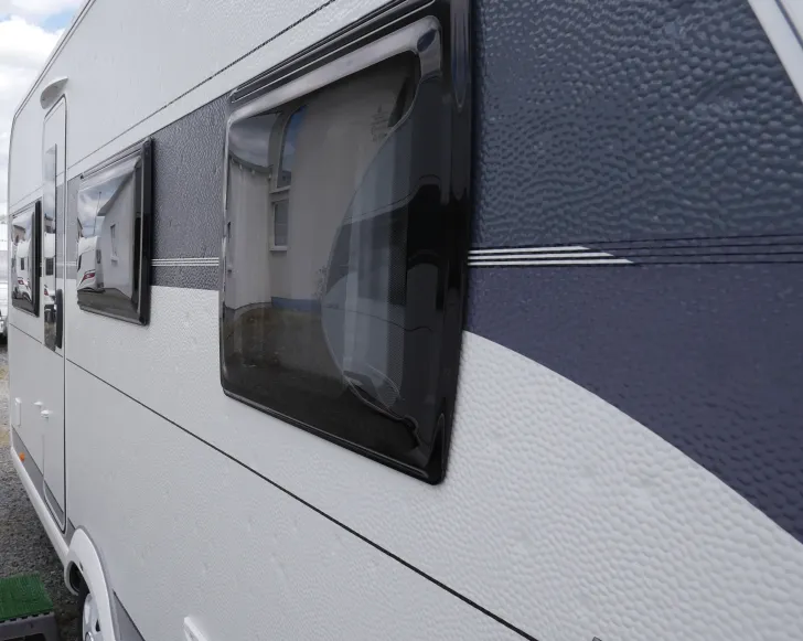 Fahrzeugbild Hobby De Luxe 455 UF - Sonderpreis wg. Hageldellen #20