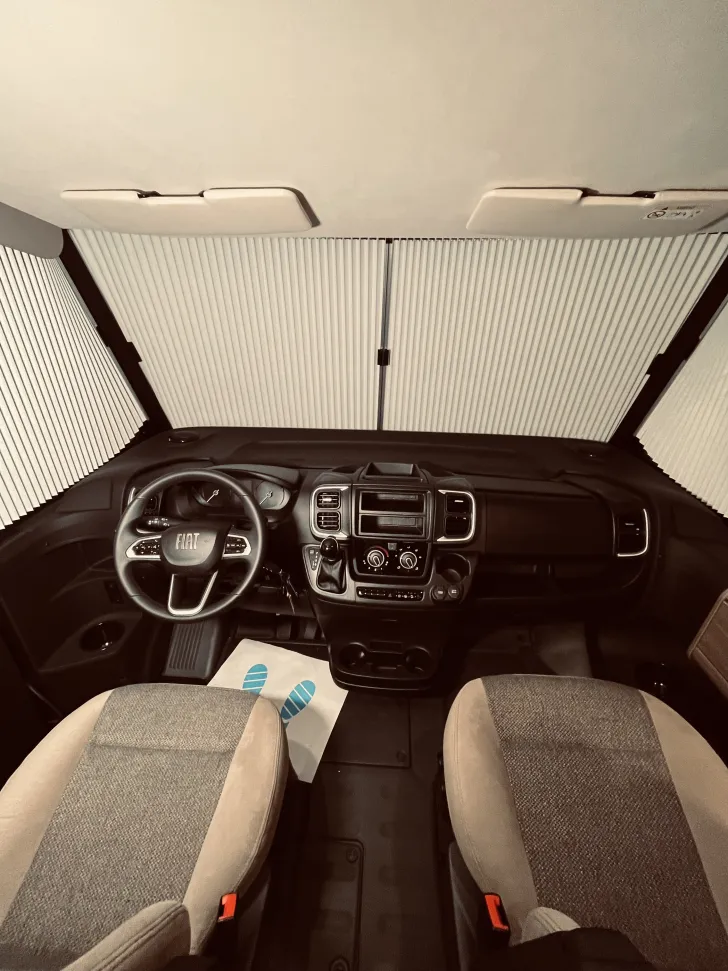 Fahrzeugbild Carado I 447 #6