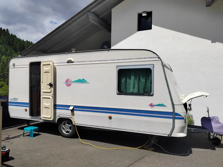 Fahrzeugbild Adria B 360 UH #1