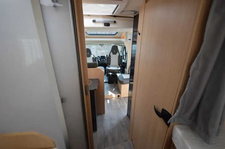 Fahrzeugbild Sunlight T 68 Adventure Edition Hubbett*Parkbremse #13