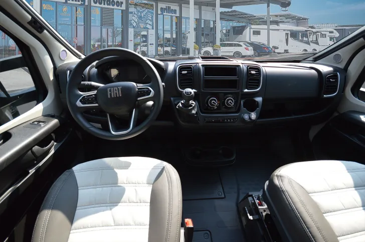 Fahrzeugbild Sunlight T 68 Adventure Edition Hubbett*Parkbremse #5