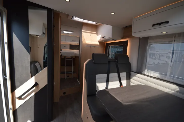 Fahrzeugbild Sunlight T 68 Adventure Edition Hubbett*Parkbremse #6