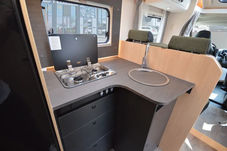 Fahrzeugbild Sunlight T 67 Adventure Edition Automatik*Außenfarbe schwarz #7