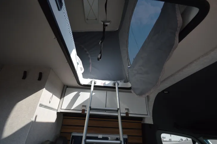 Fahrzeugbild Hymer Camper Van Grand Canyon S 700 Allrad*190 PS*Schlafdach #11