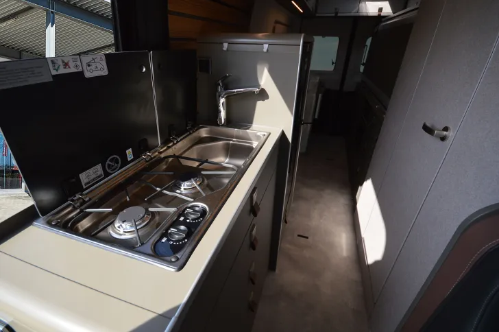 Fahrzeugbild Hymer Camper Van Grand Canyon S 700 Allrad*190 PS*Schlafdach #7