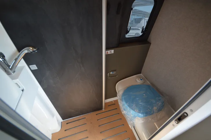 Fahrzeugbild Hymer Camper Van Grand Canyon S 700 Allrad*190 PS*Schlafdach #9