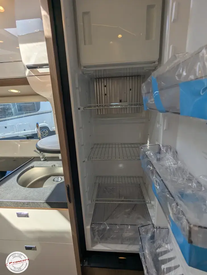 Fahrzeugbild Carthago c-compactline I 141 LE **30.080€ gespart** #17