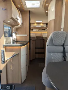 Fahrzeugbild Carthago c-compactline I 143 LE *junger Gebrauchtwagen* #9