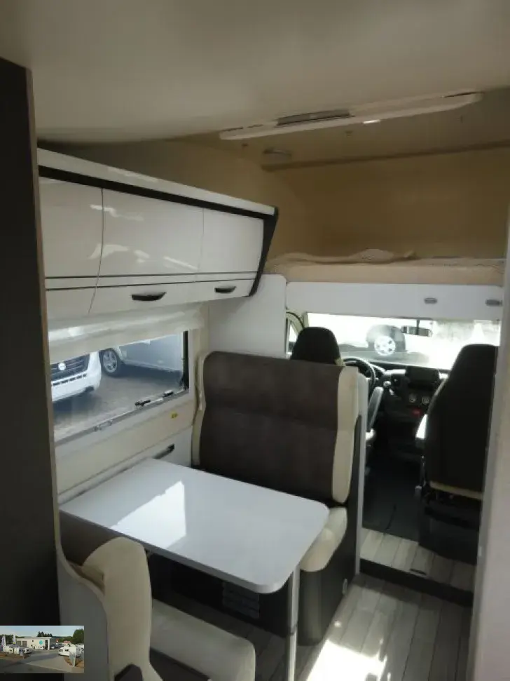 Fahrzeugbild Forster A 699 DVB - TV, 8 Schlafplätze #6