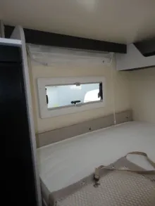 Fahrzeugbild Forster A 699 DVB - TV, 8 Schlafplätze #18