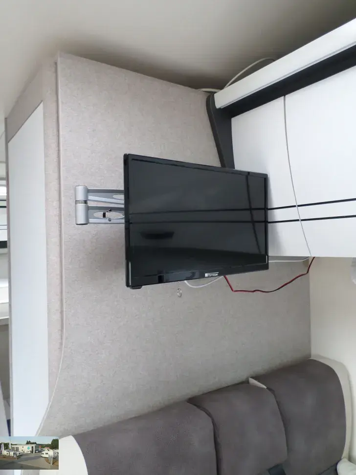 Fahrzeugbild Forster A 699 EB -1 - TV/Markise u.v.m. #9