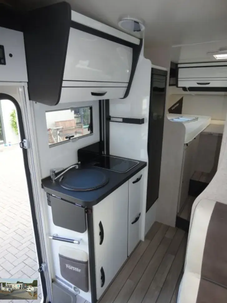 Fahrzeugbild Forster A 699 EB -1 - TV/Markise u.v.m. #10