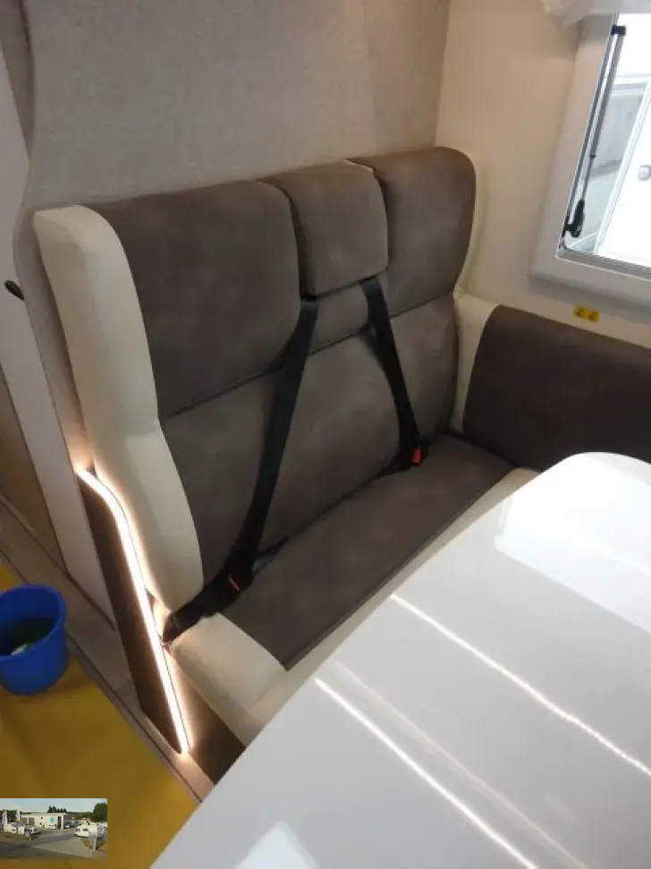 Fahrzeugbild Forster A 699 EB -2 - TV / Markise u.v.m. #7