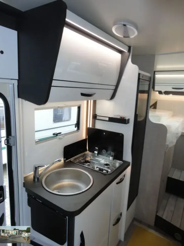 Fahrzeugbild Forster A 699 EB -2 - TV / Markise u.v.m. #8