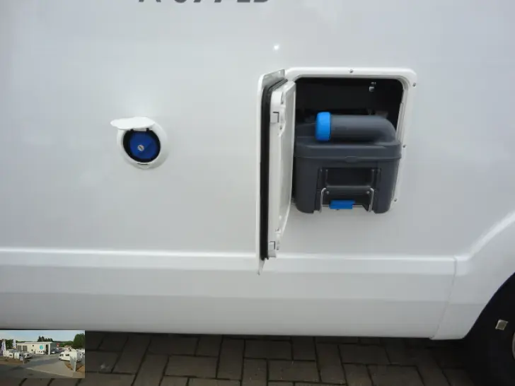 Fahrzeugbild Forster A 699 EB -2 - TV / Markise u.v.m. #38