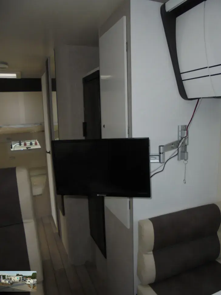 Fahrzeugbild Forster A 699 VB - TV/ Markise #9