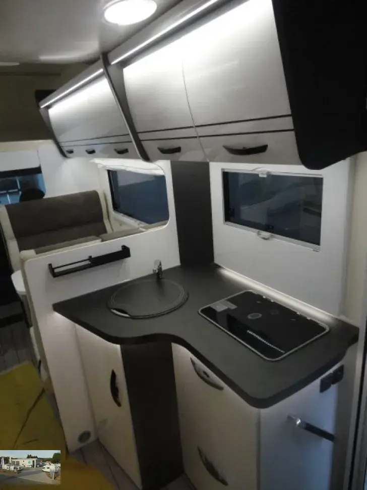 Fahrzeugbild Forster A 699 VB - TV/ Markise #13