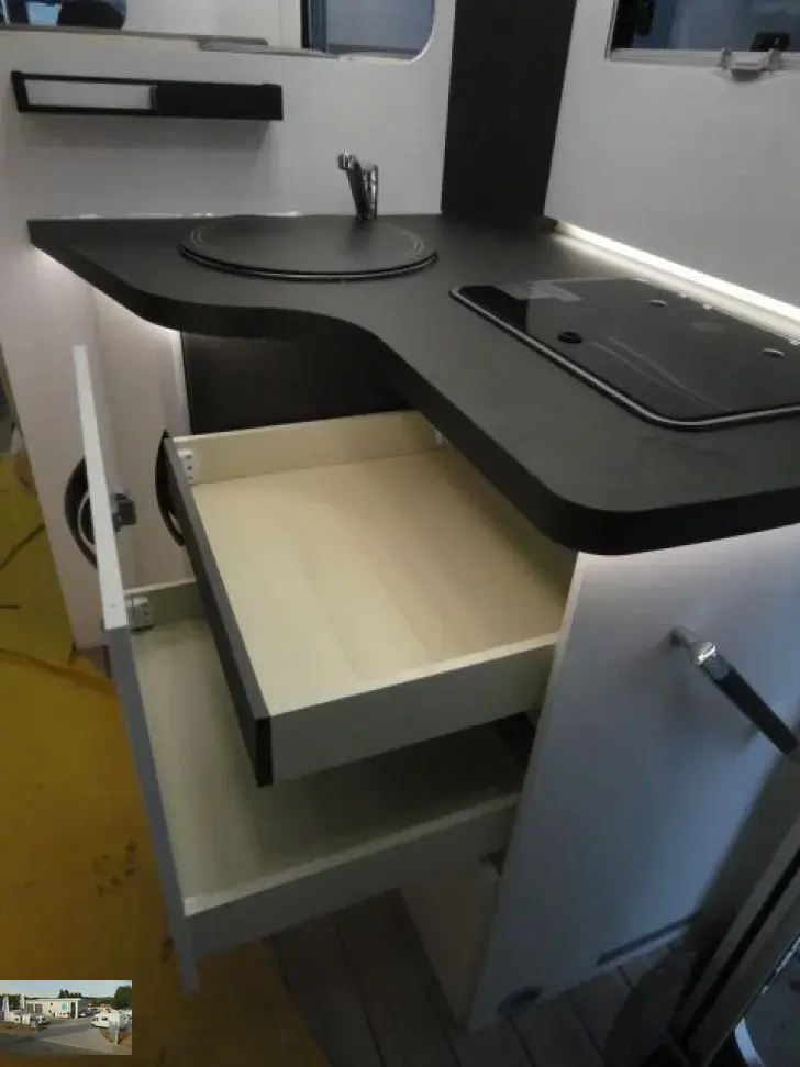 Fahrzeugbild Forster A 699 VB - TV/ Markise #14