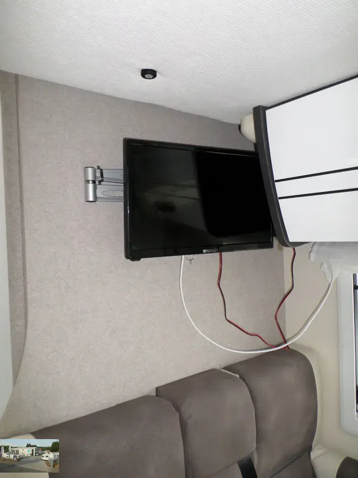 Fahrzeugbild Forster T 669 EB - TV/Markise/ 4er Fahrrad #9