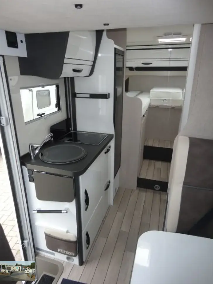 Fahrzeugbild Forster T 669 EB - TV/Markise/ 4er Fahrrad #11